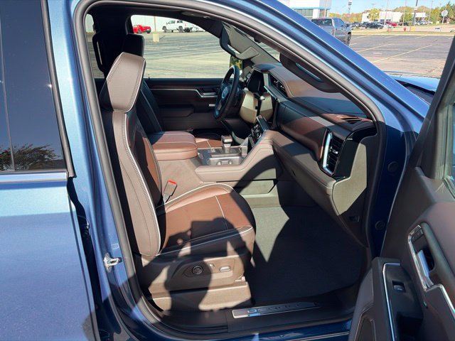 Used 2026 GMC Sierra 1500 Denali AWD/4WD image 16