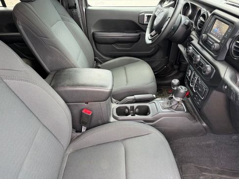 Used 2020 Jeep Wrangler Unlimited Sport AWD/4WD image 17