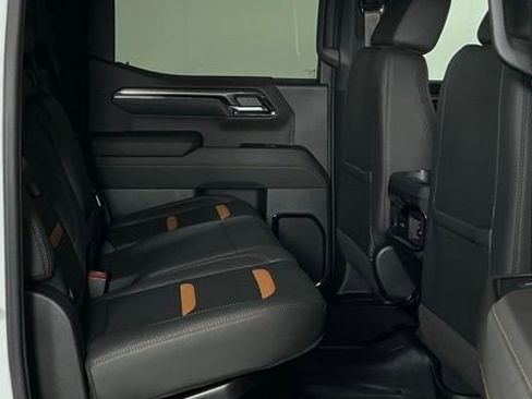 Used 2023 GMC Sierra 1500 AT4 w/ AT4 Premium Package AWD/4WD image 28