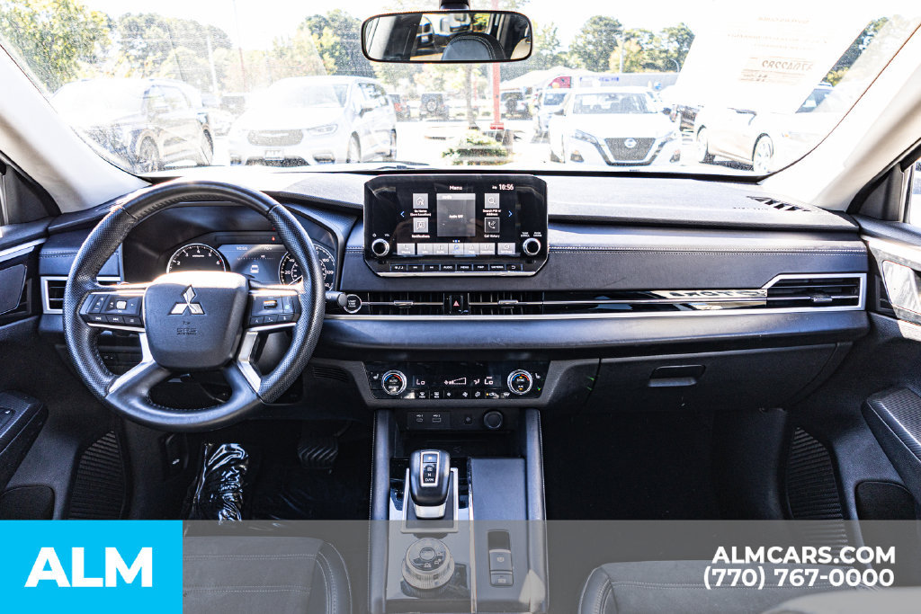 Used 2024 Mitsubishi Outlander SE AWD/4WD image 30