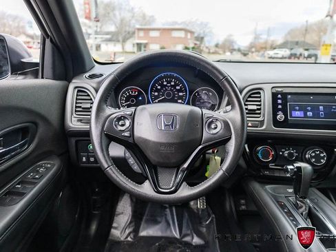 Used 2022 Honda HR-V Sport image 2