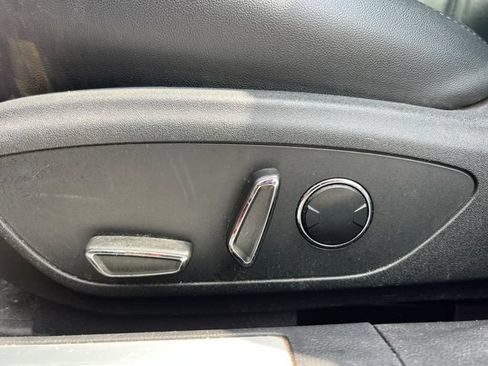 Used 2015 Lincoln MKZ AWD w/ Equipment Group 101A Select image 11