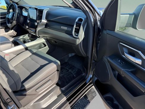 Used 2019 RAM 1500 Big Horn AWD/4WD image 13