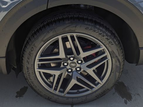 New 2026 Ford Explorer ST-Line w/ ST-Line Street Pack RWD image 7