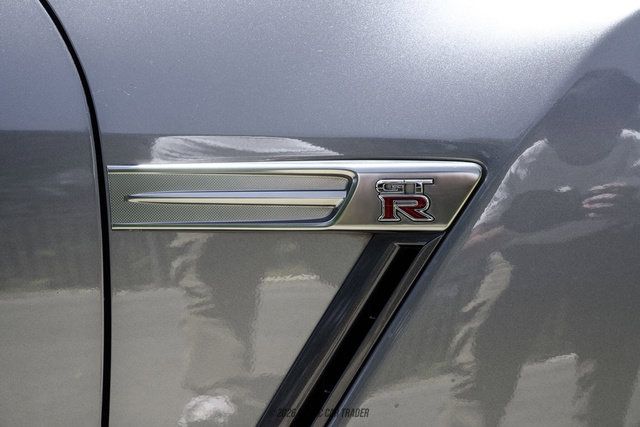 Used 2011 Nissan GT-R Premium AWD/4WD image 95