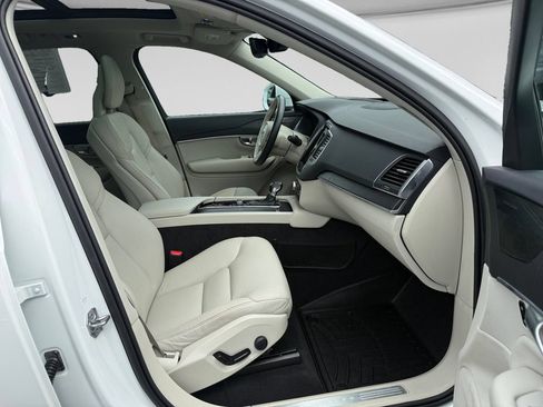 Used 2020 Volvo XC90 T5 Momentum w/ Protection Package Premier AWD/4WD image 15