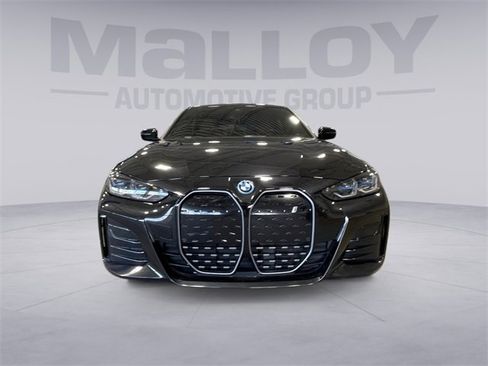 Used 2023 BMW i4 eDrive40 w/ M Sport Package image 8