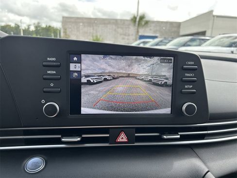 New 2026 Hyundai Elantra Blue image 7