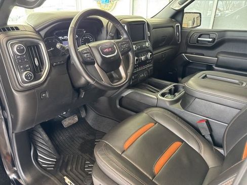 Used 2022 GMC Sierra 1500 AT4 w/ AT4 Premium Package image 9