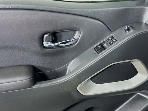 Used 2022 Nissan Frontier SV image 15