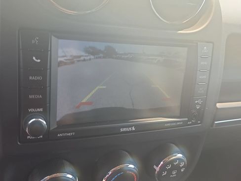 Used 2017 Jeep Patriot High Altitude AWD/4WD image 22