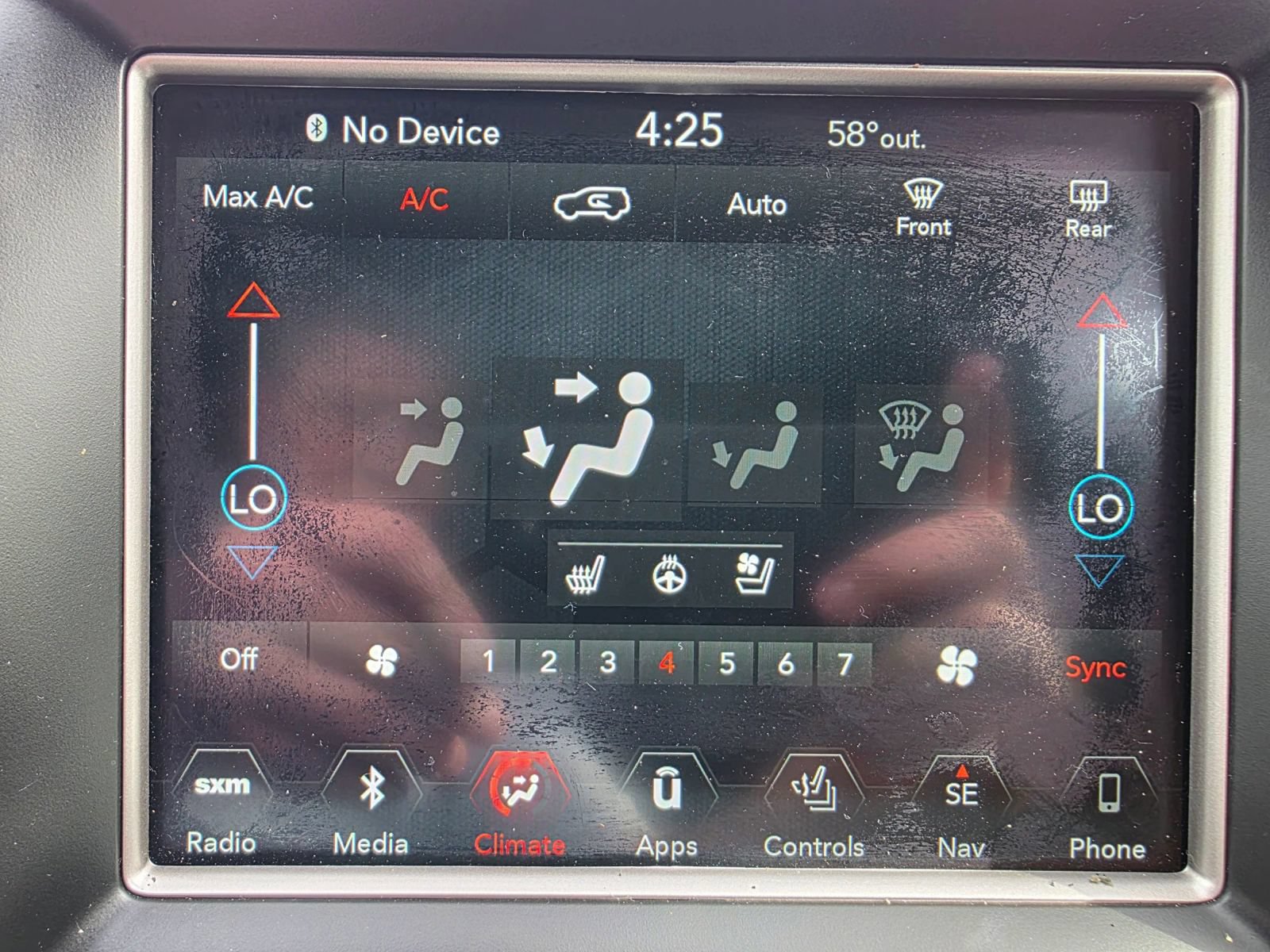Used 2018 Jeep Grand Cherokee Trailhawk AWD/4WD image 15