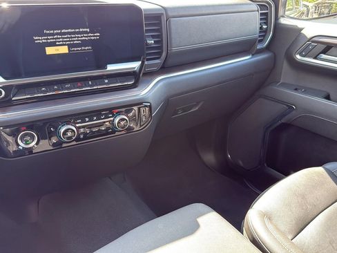 Used 2024 GMC Sierra 1500 SLT AWD/4WD image 14
