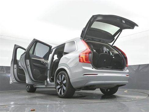 Used 2025 Volvo XC90 T8 Ultra image 57