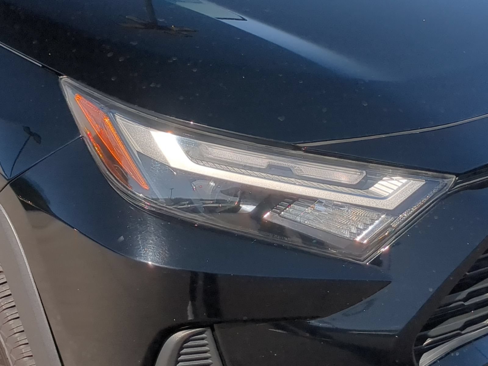 Used 2024 Toyota RAV4 XLE AWD/4WD image 10