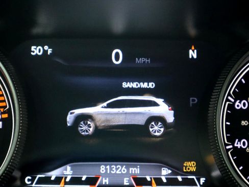 Used 2019 Jeep Cherokee Trailhawk image 82