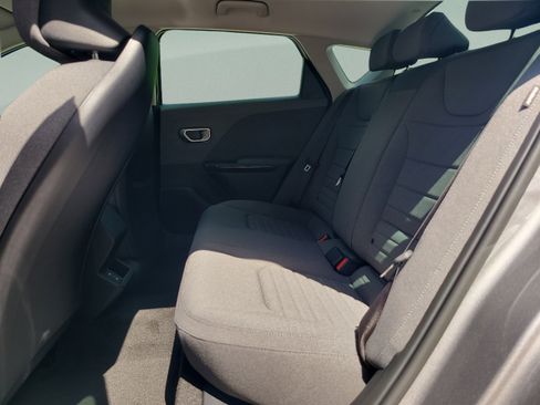 Certified 2025 Kia K4 EX FWD image 7