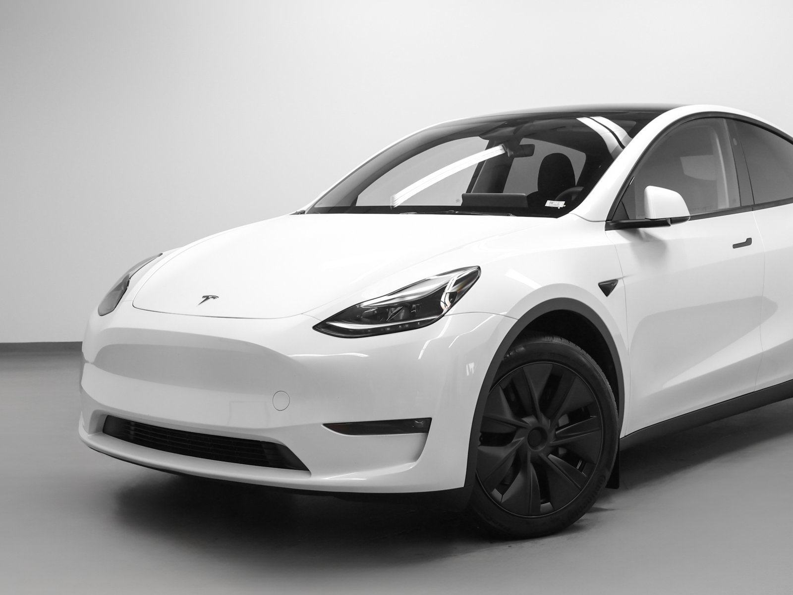 Used 2024 Tesla Model Y Long Range AWD/4WD image 7
