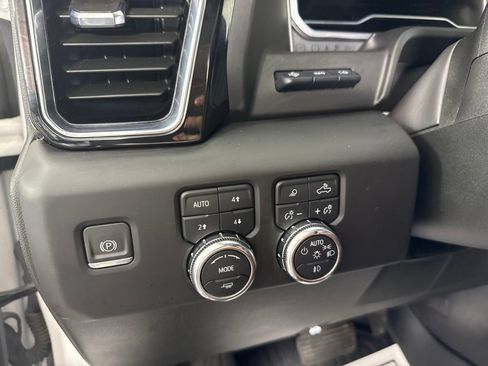 Used 2023 GMC Sierra 1500 Denali Ultimate AWD/4WD image 19