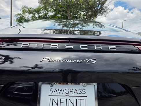 Used 2018 Porsche Panamera 4S AWD/4WD image 13