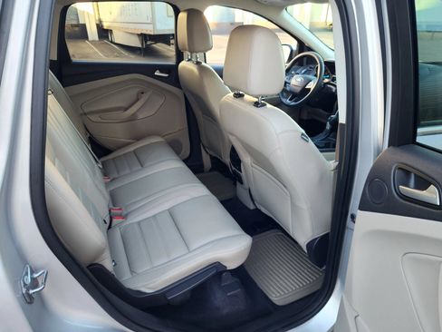 Used 2017 Ford Escape Titanium AWD/4WD image 16