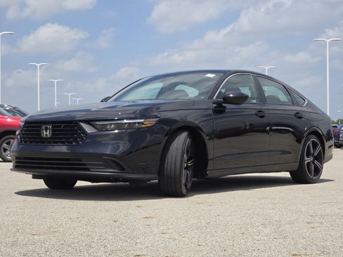 Used 2024 Honda Accord Sport image 17