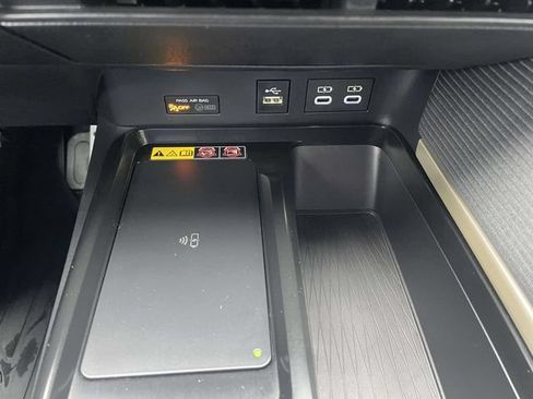 Used 2026 Toyota Camry SE FWD image 52