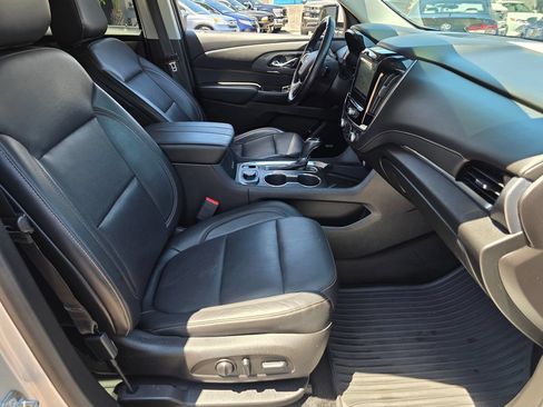 Used 2018 Chevrolet Traverse Premier AWD/4WD image 15