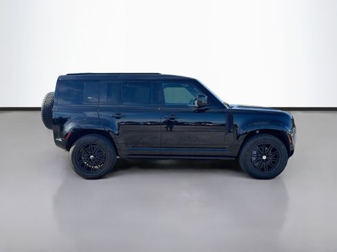 Used 2022 Land Rover Defender 110 XS Edition AWD/4WD image 6
