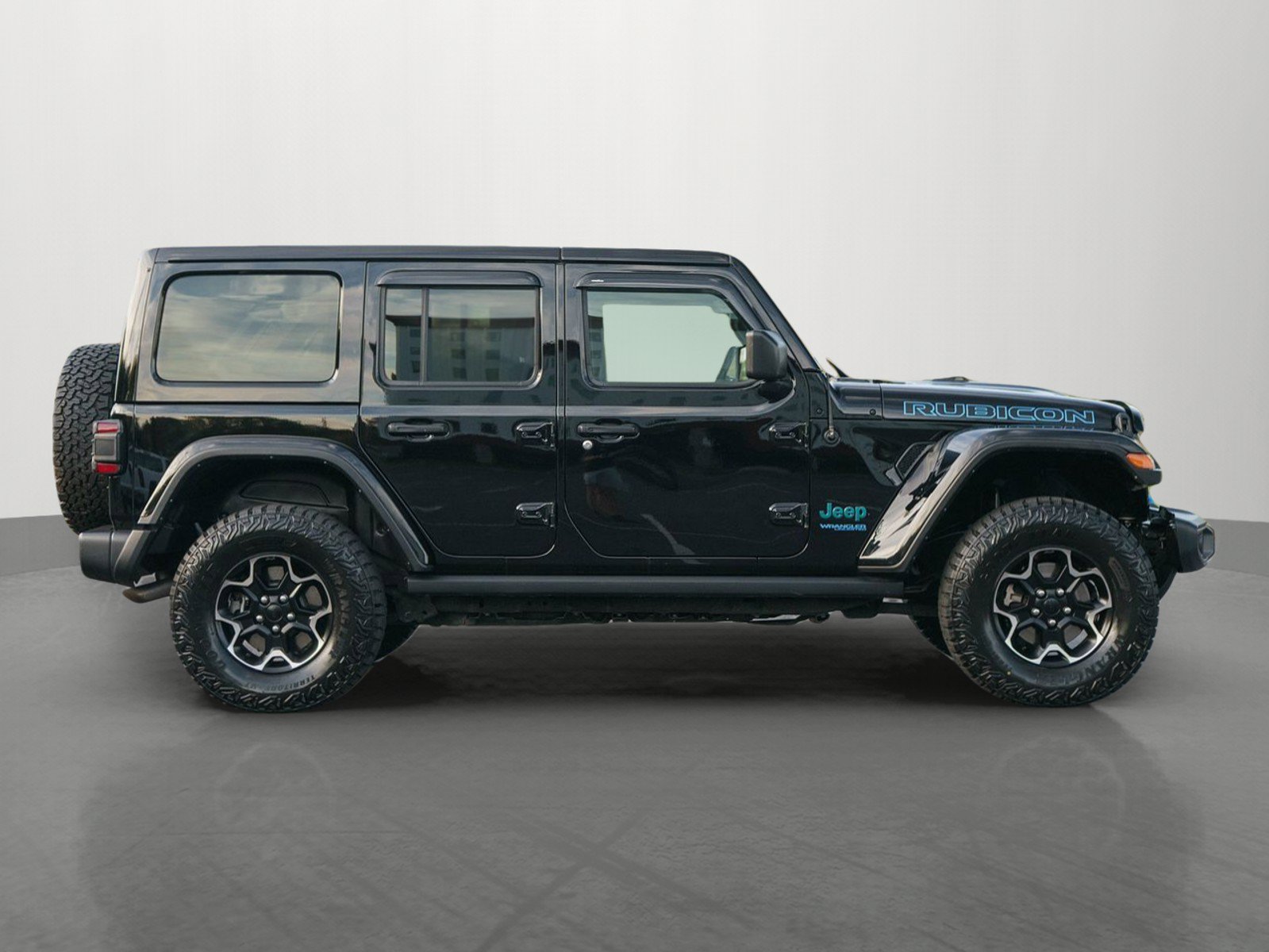 Used 2021 Jeep Wrangler Unlimited Rubicon 4xe w/ Cold Weather Group AWD/4WD image 8