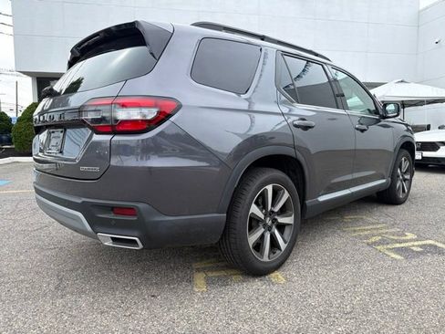 Used 2024 Honda Pilot Touring image 5
