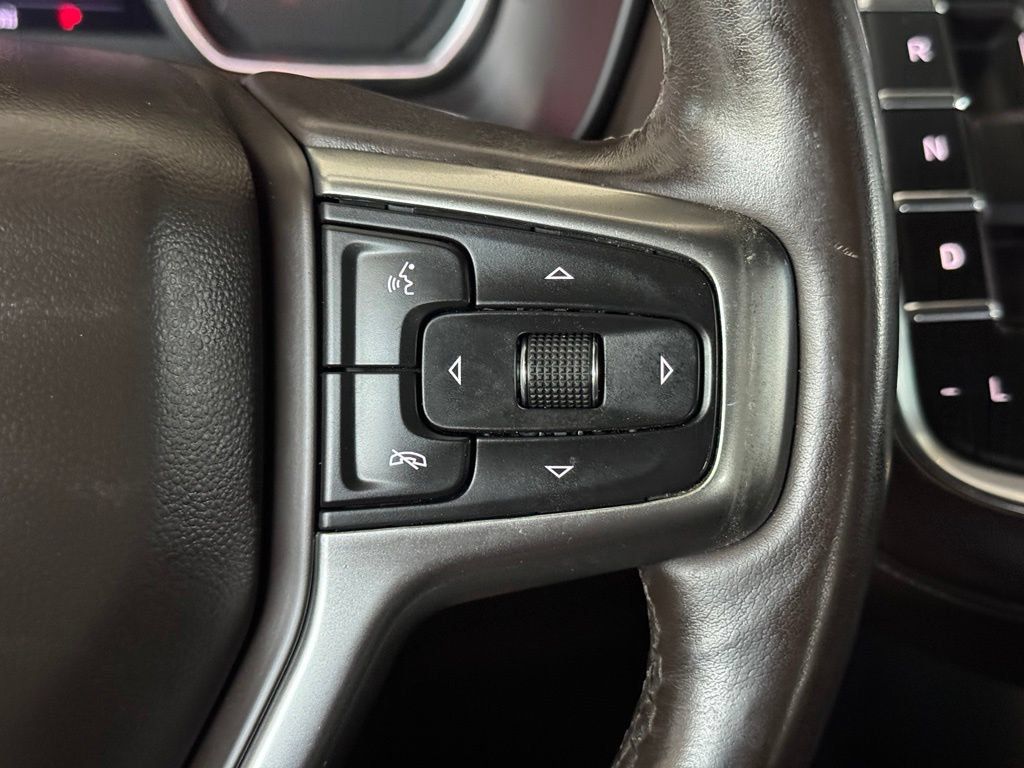 Used 2021 Chevrolet Tahoe Z71 w/ Z71 Off-Road Package AWD/4WD image 34