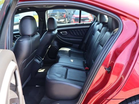 Used 2018 Ford Taurus SEL w/ Equipment Group 201A FWD image 19