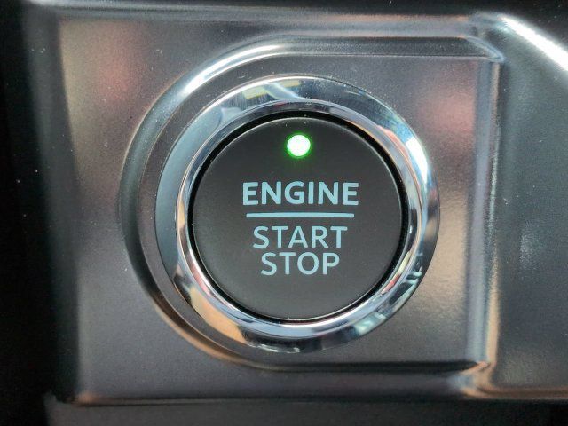 Used 2023 Ford F150 Lariat w/ Equipment Group 502A High AWD/4WD image 29
