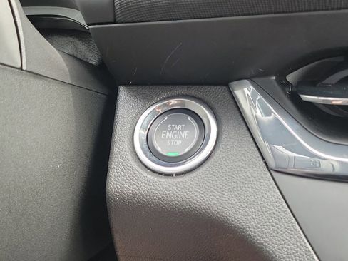 Used 2025 Buick Envista Preferred FWD image 32