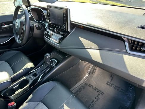 Used 2022 Toyota Corolla XSE FWD image 22