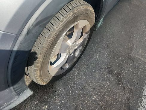 Used 2017 Honda HR-V EX image 8
