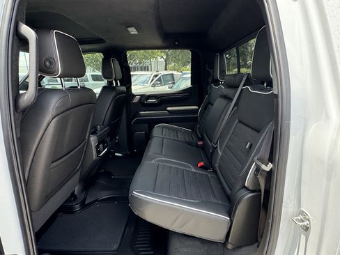 Used 2025 GMC Sierra 1500 AT4X image 16