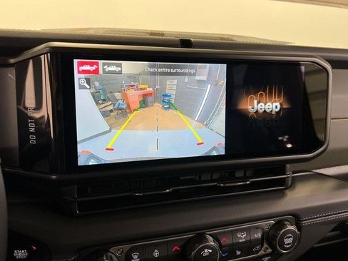 New 2026 Jeep Gladiator Mojave image 34