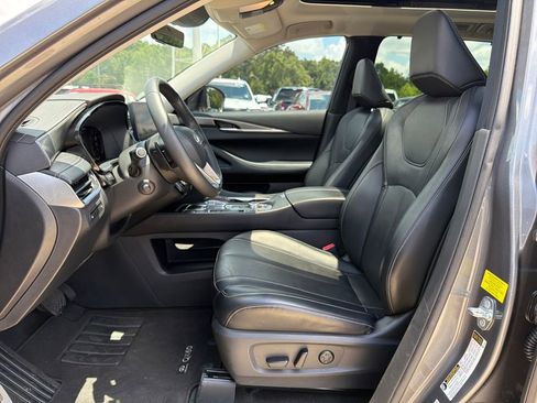 Used 2023 INFINITI QX60 Luxe FWD image 11