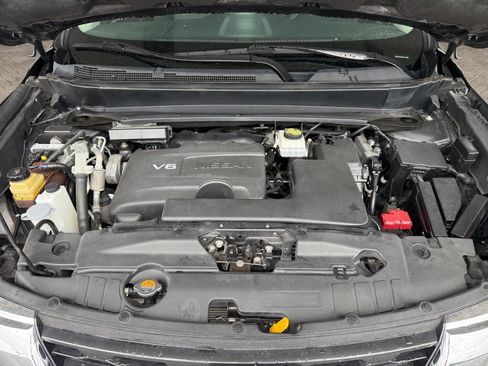 Used 2020 Nissan Pathfinder SV image 52