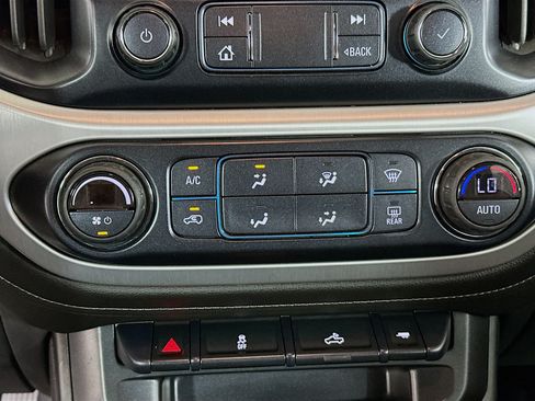 Used 2020 GMC Canyon SLE w/ Elevation Edition RWD image 21