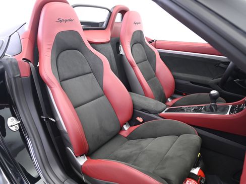 Used 2022 Porsche 718 Boxster Spyder image 24