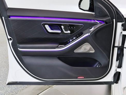 Used 2023 Mercedes-Benz S 580 4MATIC Sedan w/ AMG Line image 23