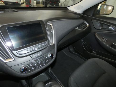 Used 2024 Chevrolet Malibu LT FWD image 10