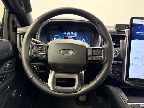 Used 2024 Ford Expedition Max Platinum image 29