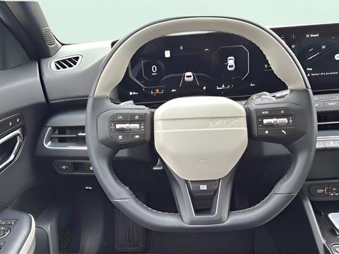 New 2025 Kia K4 GT-Line w/ GT-Line Premium Package image 12