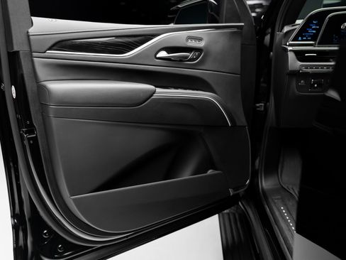 Used 2023 Cadillac Escalade Sport w/ LPO, ONYX Package AWD/4WD image 53