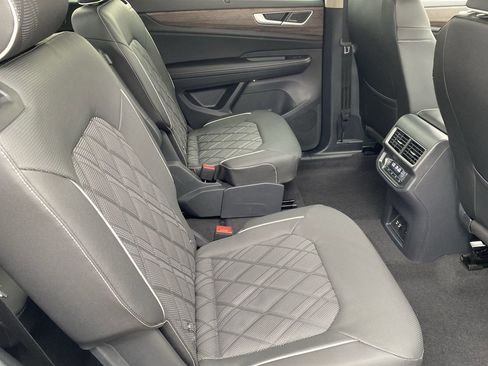 New 2026 Volkswagen Atlas SEL Premium R-Line image 9