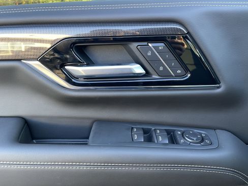 New 2026 GMC Yukon Elevation AWD/4WD image 57